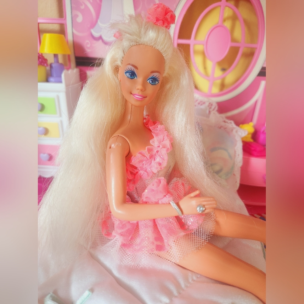 1994 3 Looks Barbie